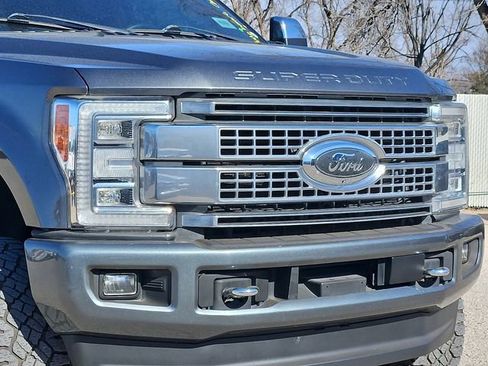 Used 2019 Ford F350 Platinum w/ Platinum Ultimate Package image 7