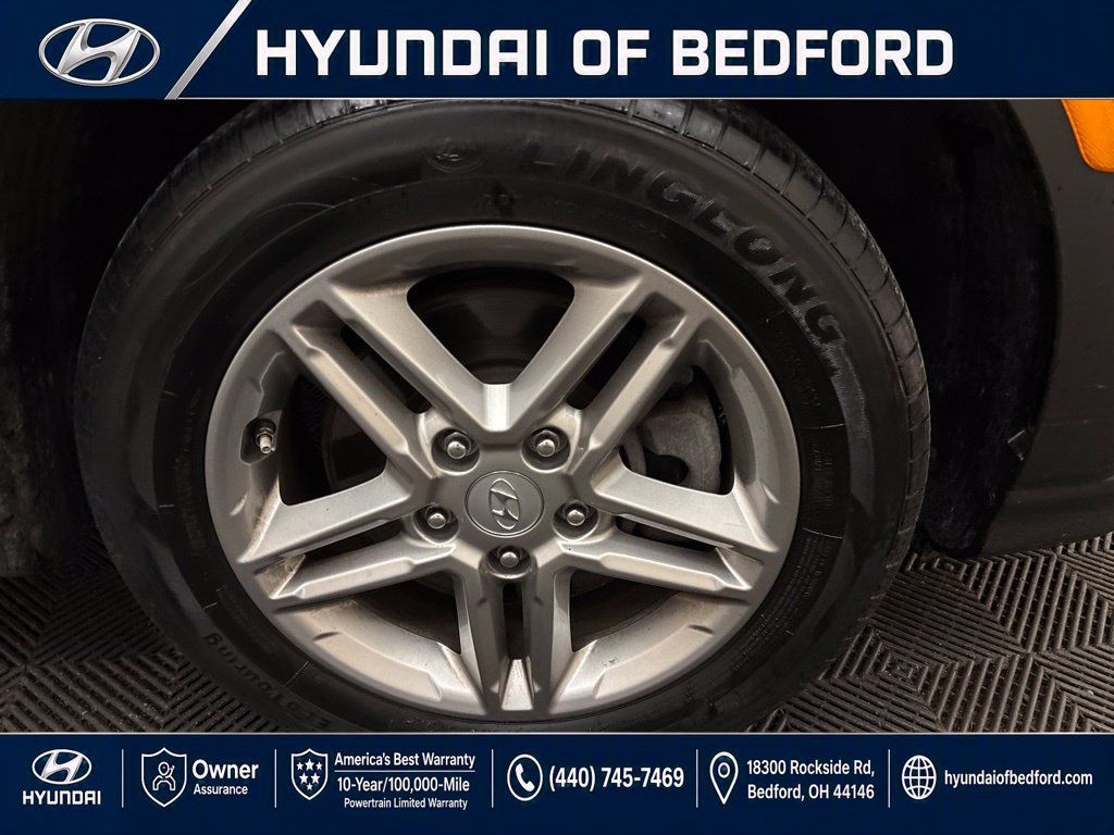 Used 2023 Hyundai Kona SE w/ Cargo Package AWD/4WD image 27