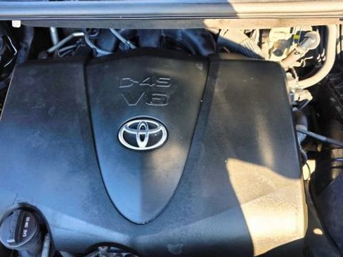 Used 2017 Toyota Sienna XLE Premium w/ Cargo Management Package image 56