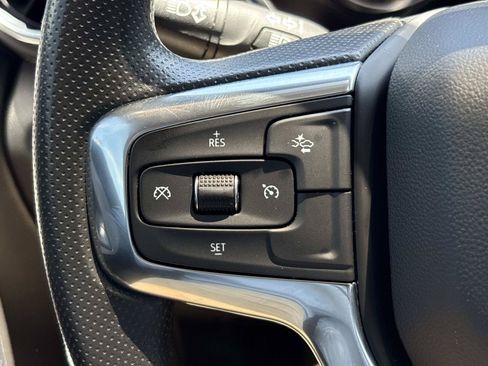 Used 2023 Chevrolet Blazer LT w/ Convenience Package FWD image 17