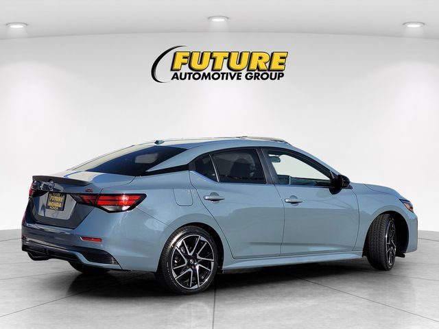 Used 2024 Nissan Sentra SR FWD image 4