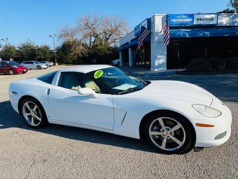 Used 2009 Chevrolet Corvette Coupe w/ Preferred Equipment Group image 20