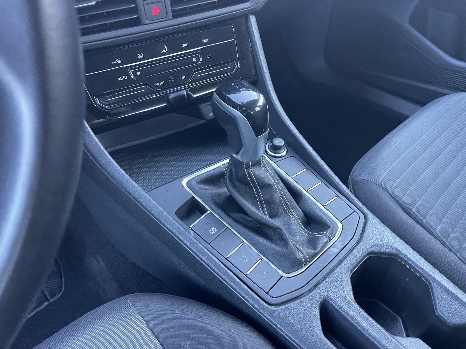 Used 2025 Volkswagen Jetta S FWD image 12