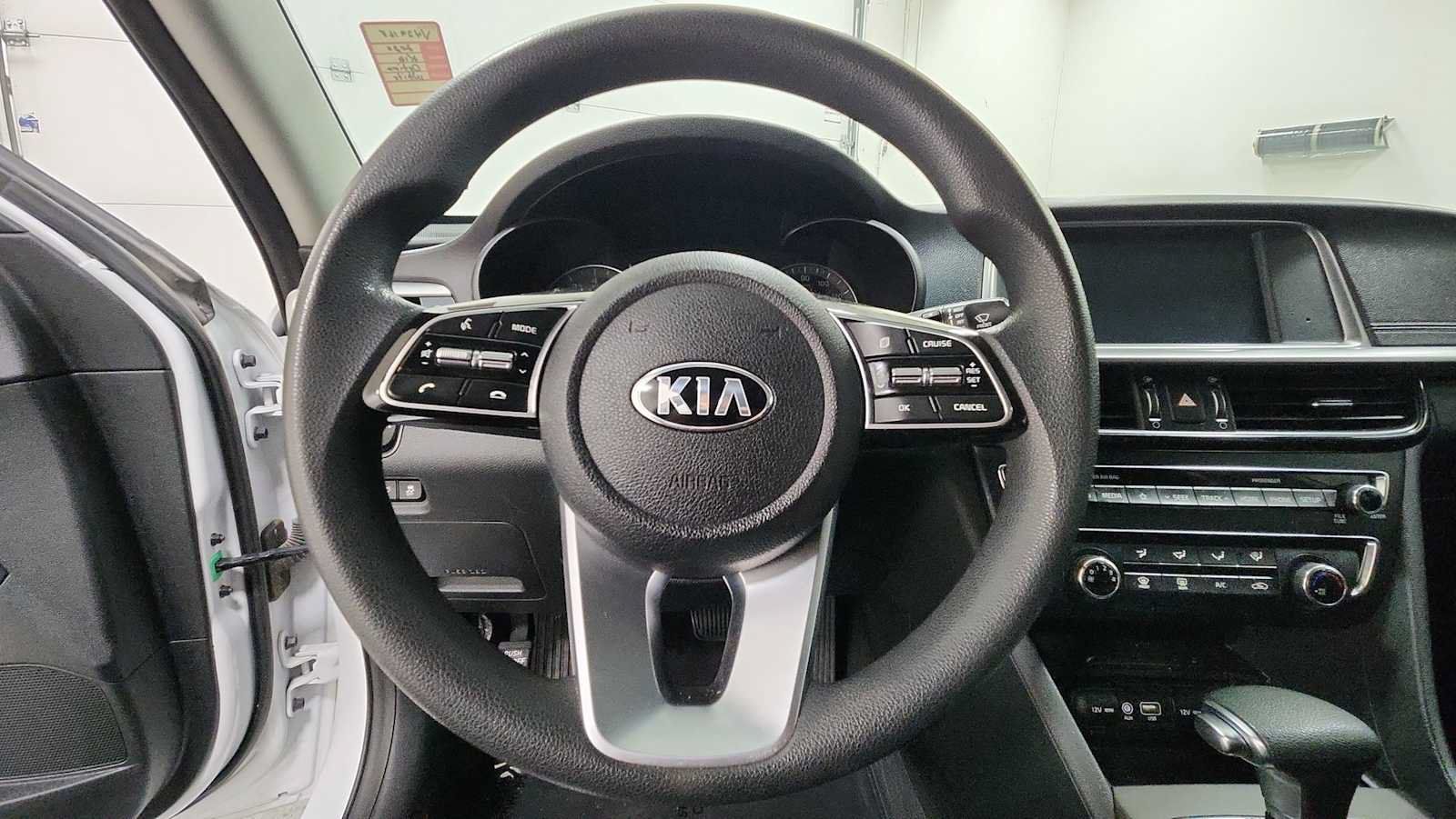 Used 2020 Kia Optima LX FWD image 16