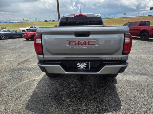 Used 2024 GMC Canyon AT4X AWD/4WD image 6