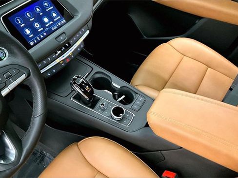 Used 2023 Cadillac XT4 Sport image 13