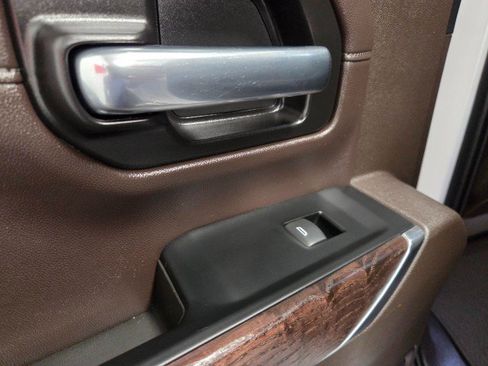 Used 2023 GMC Sierra 2500 Denali image 36