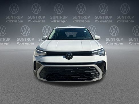 Used 2025 Volkswagen Taos SE AWD/4WD image 39