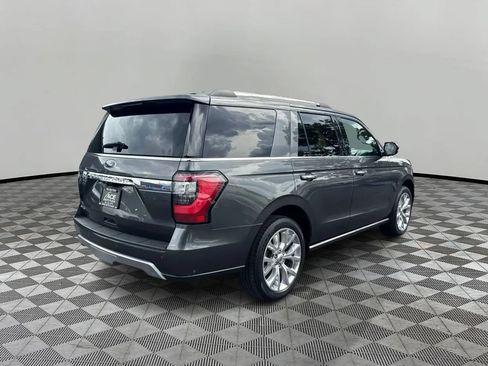 Used 2018 Ford Expedition Limited w/ Equipment Group 302A AWD/4WD image 5