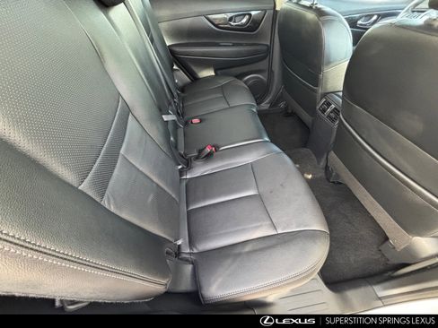 Used 2019 Nissan Rogue SL image 14