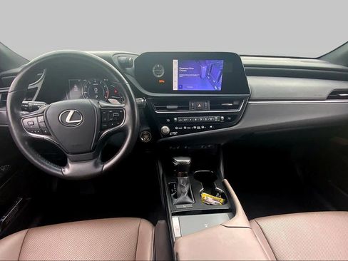 Used 2024 Lexus ES 350 w/ Premium Package FWD image 16
