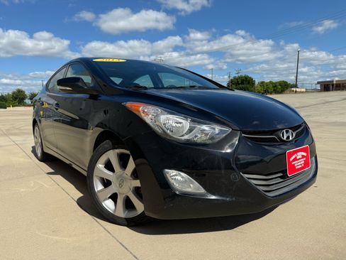 Used 2013 Hyundai Elantra Limited FWD image 3