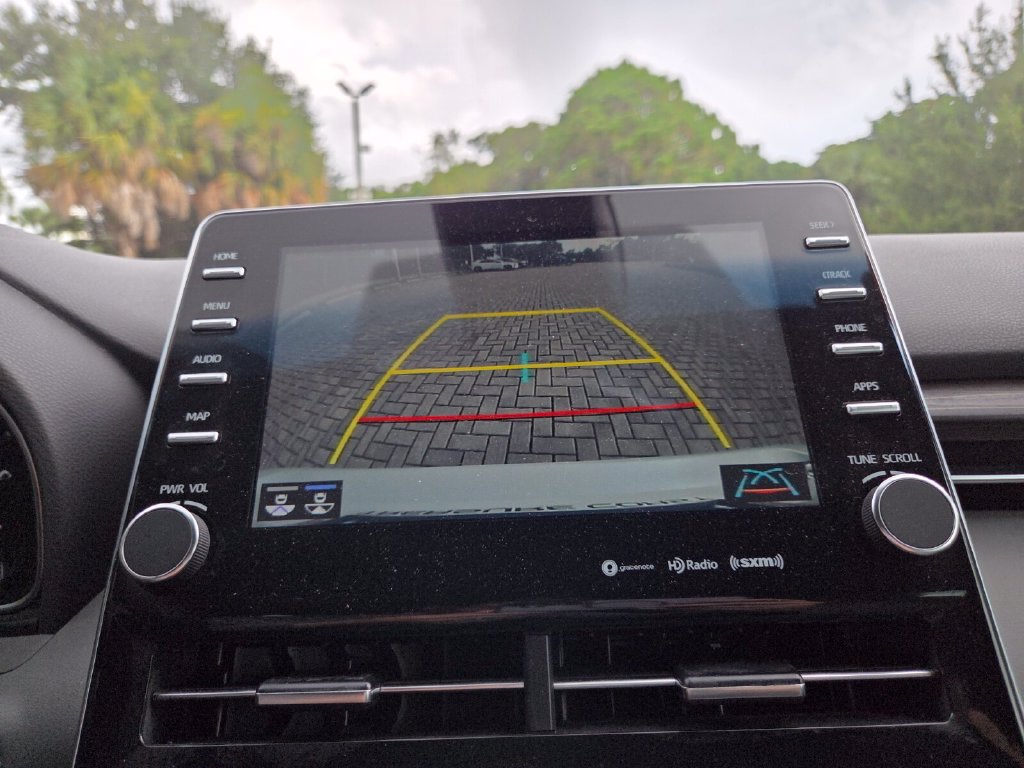 Used 2021 Toyota Avalon XLE FWD image 32