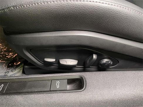 Used 2025 Porsche 911 Carrera image 17