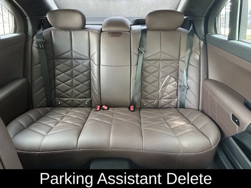 Used 2025 BMW 740i xDrive AWD/4WD image 13