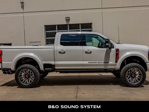 Used 2024 Ford F250 Lariat w/ Lariat Ultimate Package AWD/4WD image 10