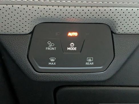 New 2026 Volkswagen Atlas Peak Edition image 30