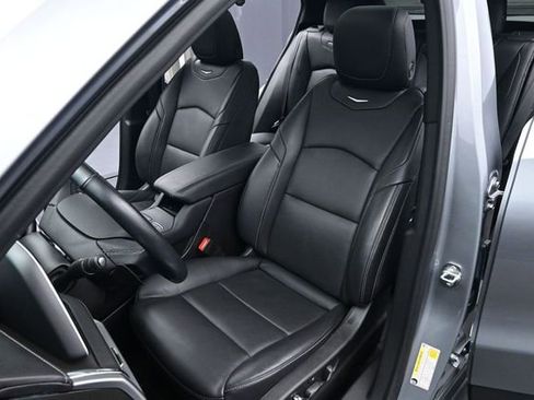 Used 2024 Cadillac XT4 Premium Luxury FWD image 11