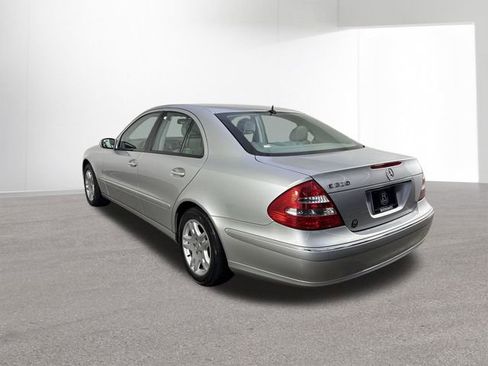 Used 2003 Mercedes-Benz E 320 Sedan image 29