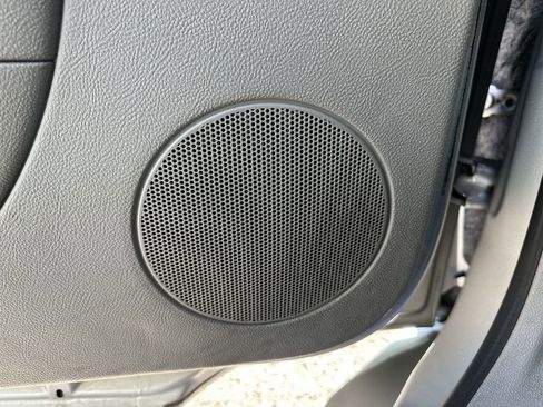 Used 2009 Chevrolet HHR LT w/ LT Preferred Equipment Group image 28