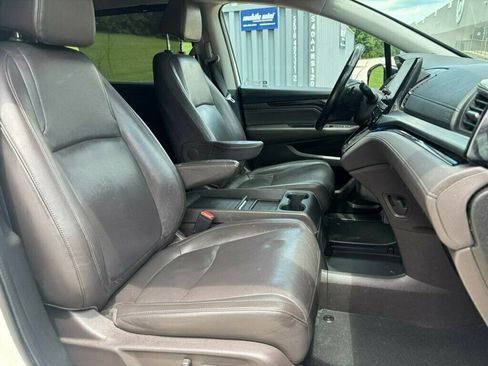 Used 2018 Honda Odyssey Elite image 12