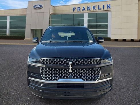 New 2026 Lincoln Navigator L Reserve image 2