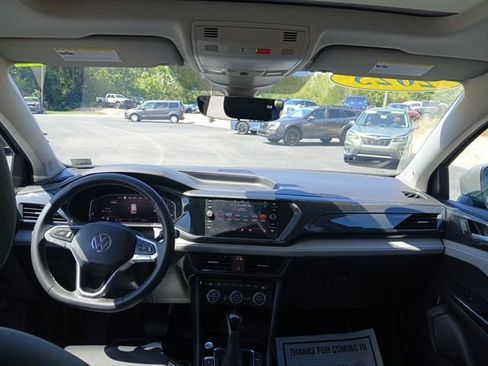 Used 2023 Volkswagen Taos SEL AWD/4WD image 15