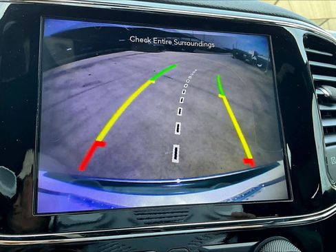 Used 2020 Jeep Grand Cherokee Limited w/ Luxury Group II image 24