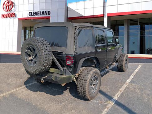 Used 2015 Jeep Wrangler Unlimited Sport w/ Quick Order Package 24S AWD/4WD image 5