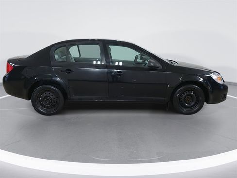 Used 2009 Chevrolet Cobalt LS image 2