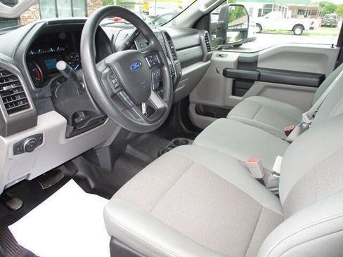 Used 2019 Ford F250 XL w/ Power Equipment Group AWD/4WD image 37