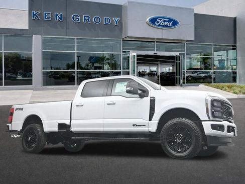 New 2026 Ford F350 XLT w/ XLT Premium Package AWD/4WD image 1