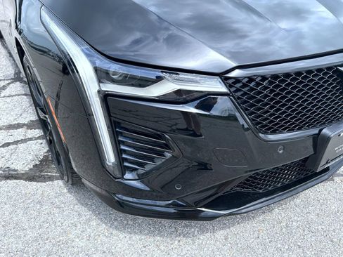 Certified 2022 Cadillac CT4 V w/ LPO, ONYX Package AWD/4WD image 10