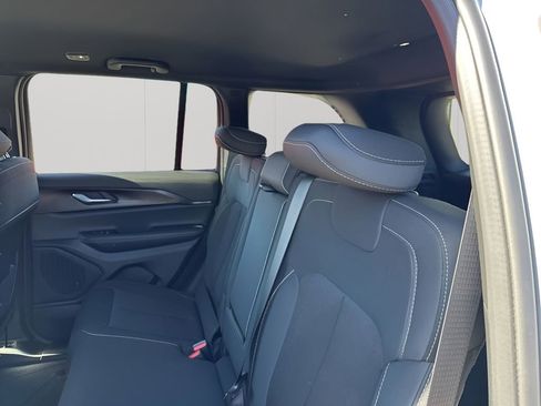 New 2026 Jeep Grand Cherokee Laredo RWD image 21