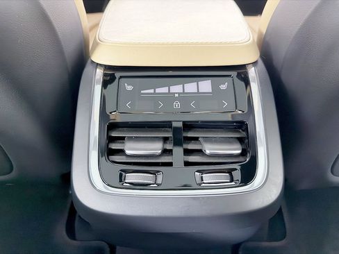 Used 2021 Volvo XC90 T6 Inscription w/ Advanced Package image 59