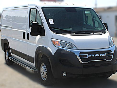 Used 2025 RAM ProMaster 2500 w/ U-Haul Equipment Group FWD image 2