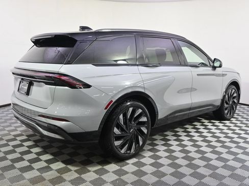 New 2026 Lincoln Nautilus Reserve w/ Jet Appearance Package AWD/4WD image 7