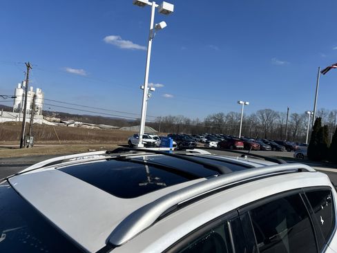 Used 2016 Ford Escape Titanium image 24