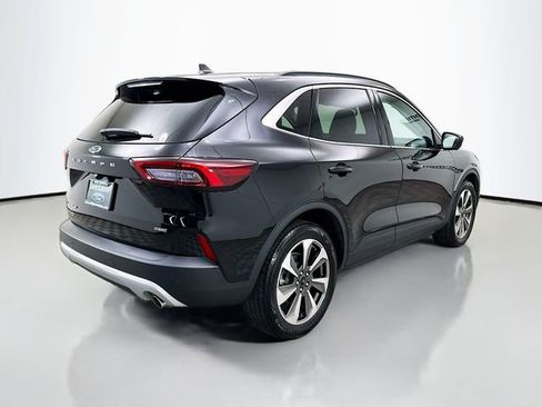 Used 2024 Ford Escape Platinum w/ Premium Technology Package image 7