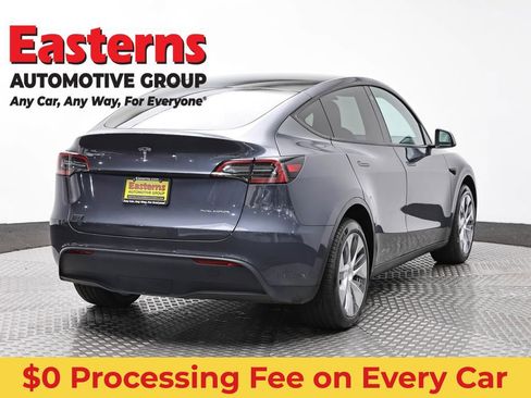 Used 2023 Tesla Model Y Long Range AWD/4WD image 5