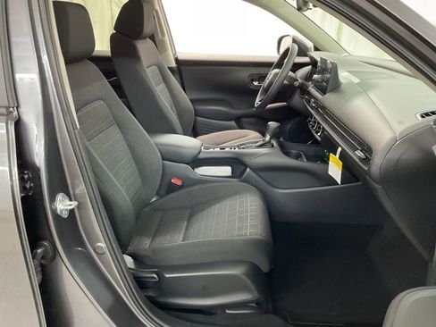 Certified 2026 Honda HR-V LX image 29