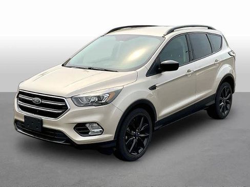 Certified 2018 Ford Escape SE w/ SE Sport Appearance Package AWD/4WD image 3