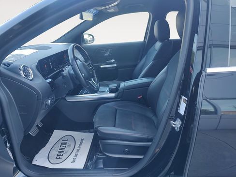 Used 2023 Mercedes-Benz GLA 250 4MATIC image 9