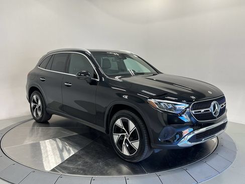 Certified 2024 Mercedes-Benz GLC 300 4MATIC image 2