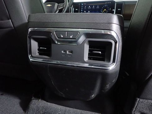 Used 2024 Chevrolet Silverado 3500 High Country w/ High Country Premium Package AWD/4WD image 40