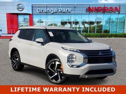 Used 2024 Mitsubishi Outlander SE Black Edition