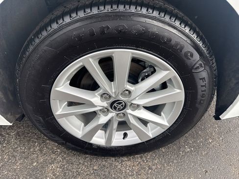 Used 2025 Toyota Camry LE image 46