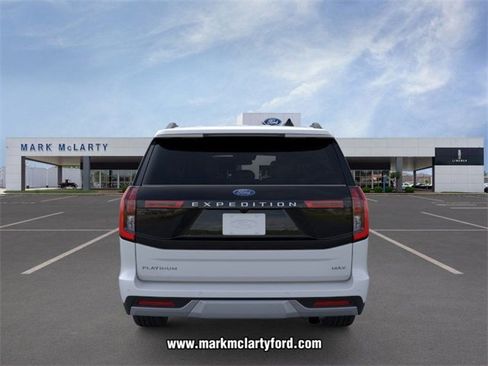 New 2026 Ford Expedition Max Platinum image 5