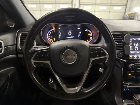 Used 2020 Jeep Grand Cherokee Altitude image 32