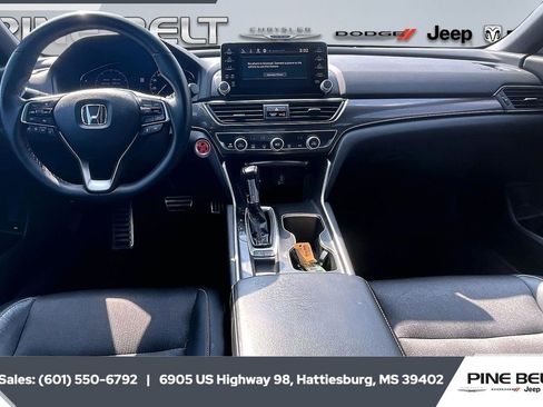 Used 2018 Honda Accord Sport image 13